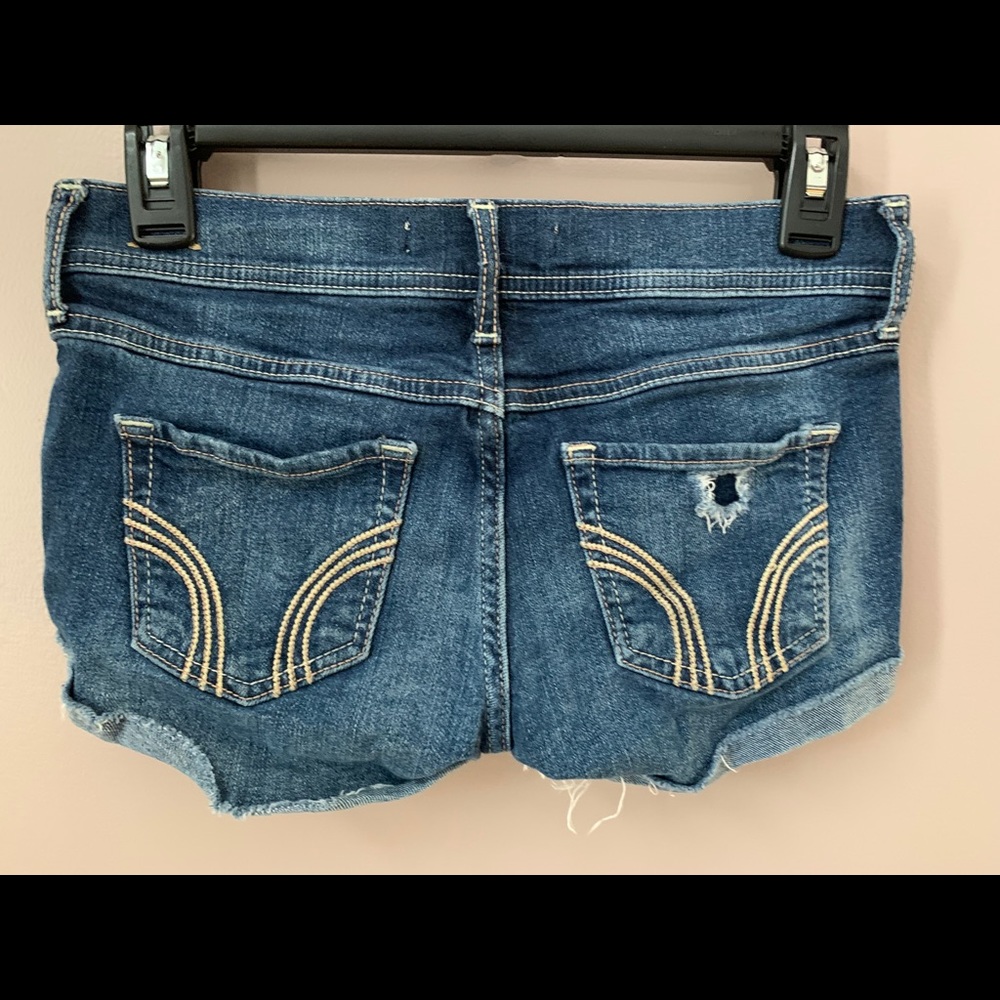 Ripped Hollister Jean Short-Shorts